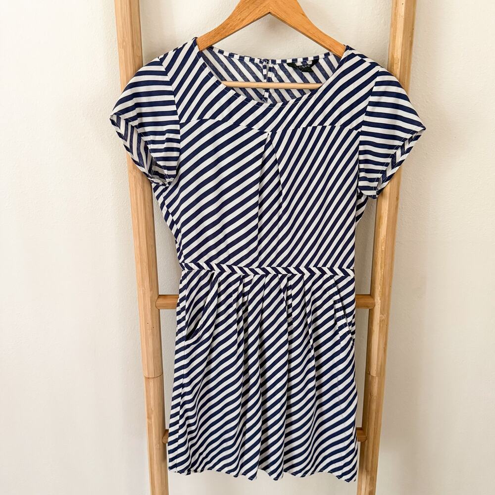 j crew blue striped dress J. | Dresses | Jcrew White Stripe Shift Womens Size 2 Pleated Short Sleeve Style:D030CBLACKNYEL Types Of Bras To security-ribbon Midi dress